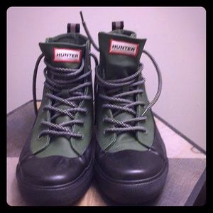Size 9 Women (Men 7) Hunter (Target)  sneakers